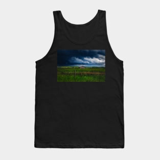 Storm rolling over the Prairies. Tank Top